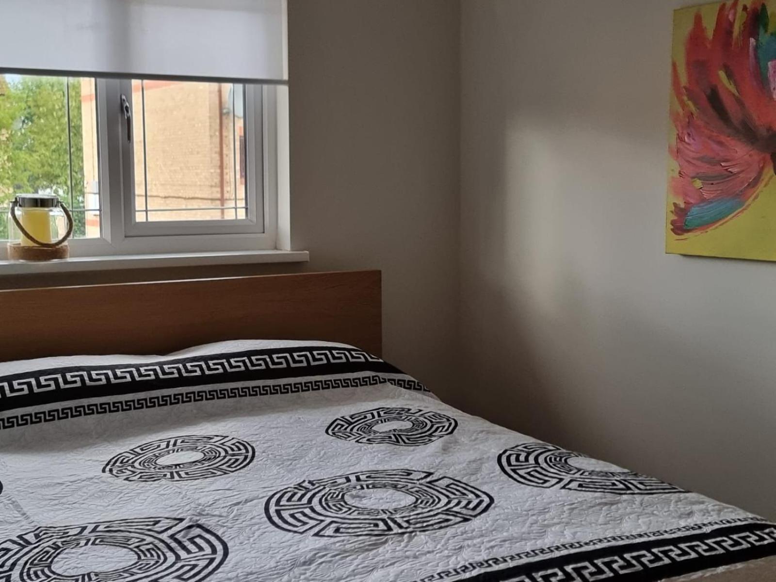 Cozy House With Free Parking & Wifi Near Maryland Station Hotell London Exteriör bild